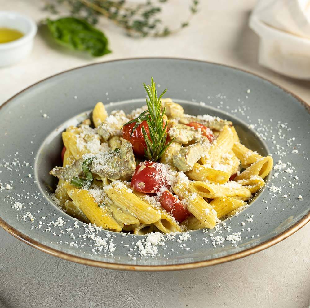 Etli Köri Soslu Penne - 1