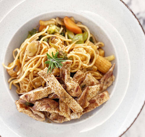 Tavuklu Tatlı Ekşi Soslu Noodle