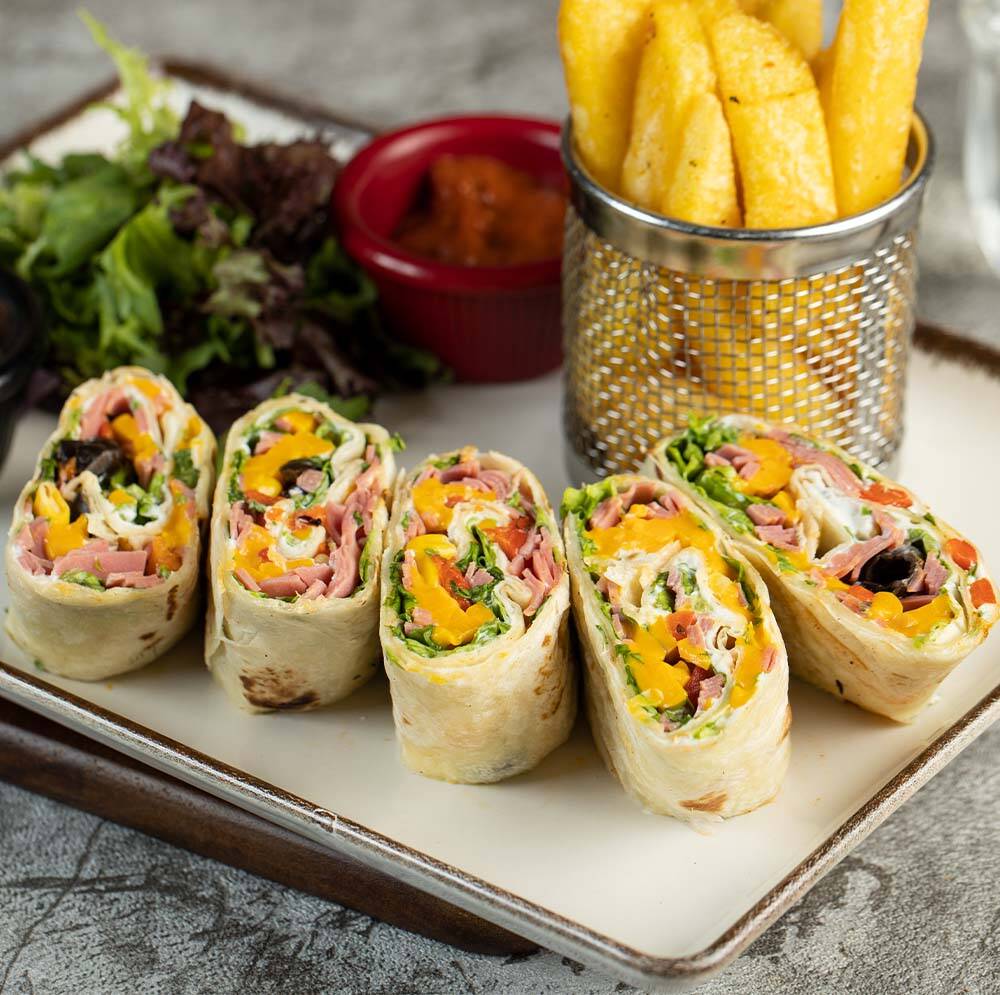 Tortilla Ekmeğinde Dolu Dürüm - 1