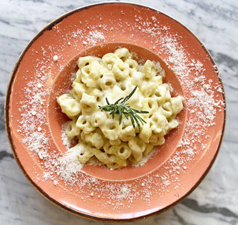 Üç Peynir Soslu Tortellini - 1