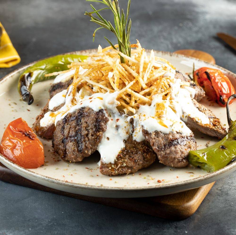 Yoğurtlu Akdeniz Kebabı - 1